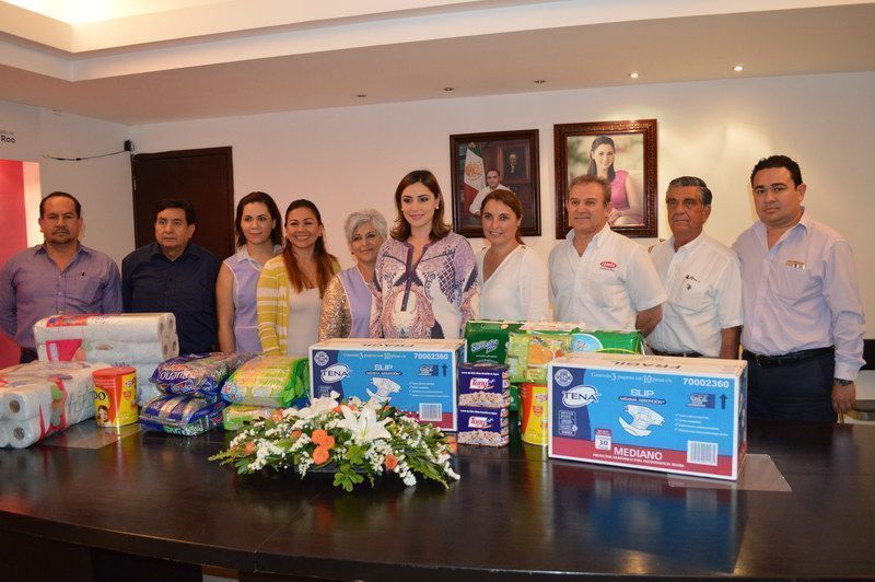CMIC entrega donativo al Voluntariado de los Servicios Estatales de Salud en Quintana Roo