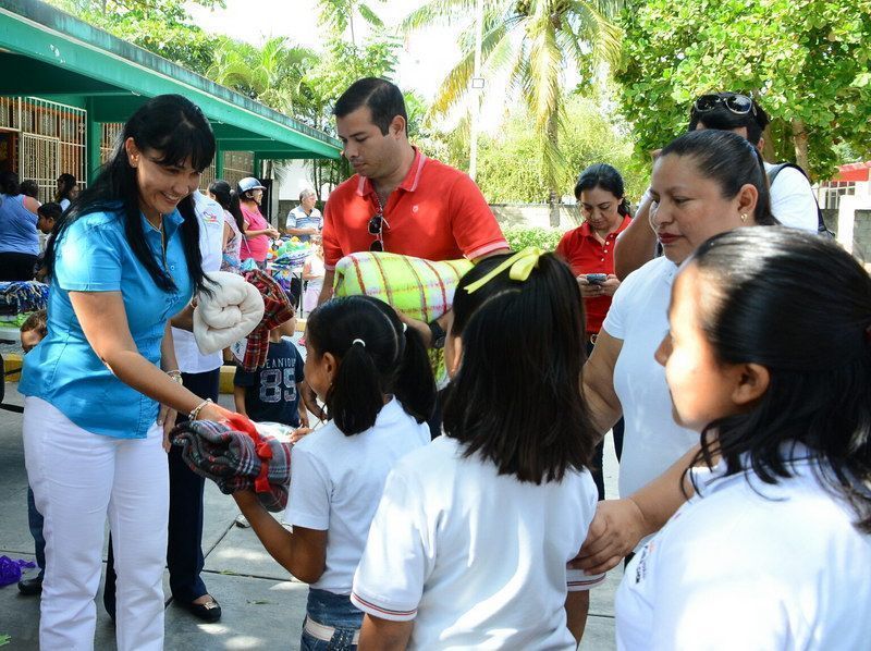 DIF Solidaridad pone en marcha entrega de cobertores