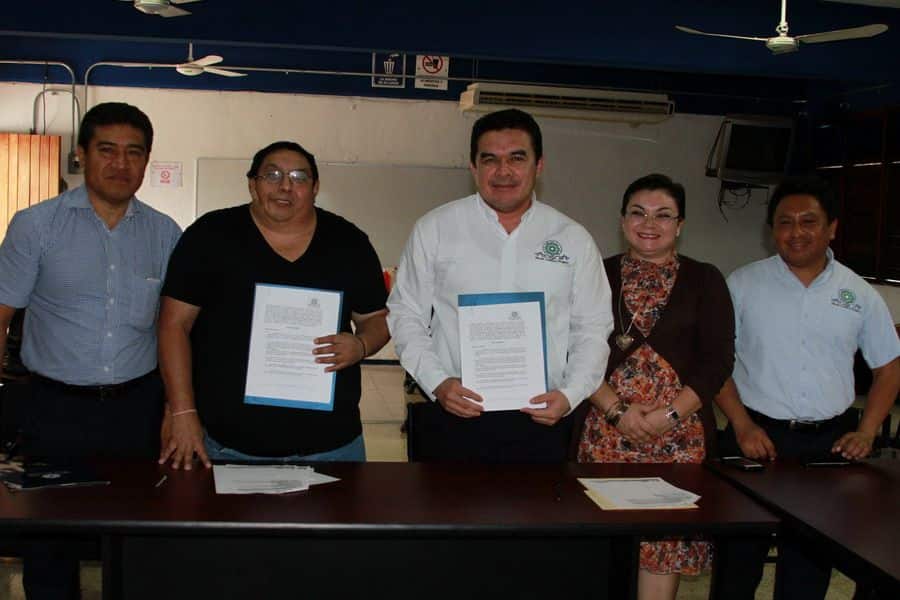 Signan convenio de colaboración el Tec de FCP con la “Rafael Ramírez Burgos”
