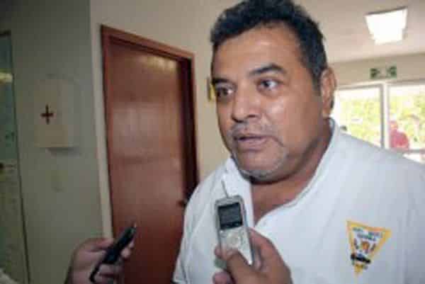 Rafael Cetina Galván renuncia al cargo para contender en la elección del domingo