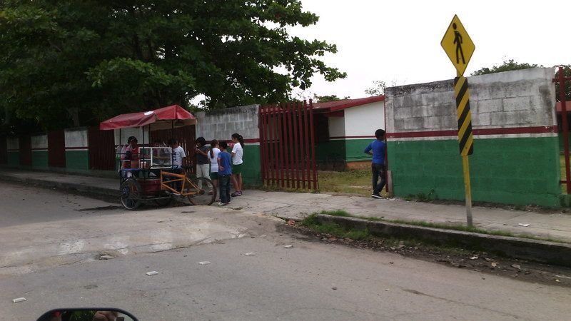 “Fiesta” en primarias de Chetumal por ausentismo de maestros