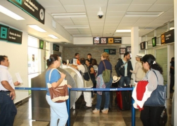 Ponen en evidencia la falta de atención médica en Aeropuerto de Chetumal