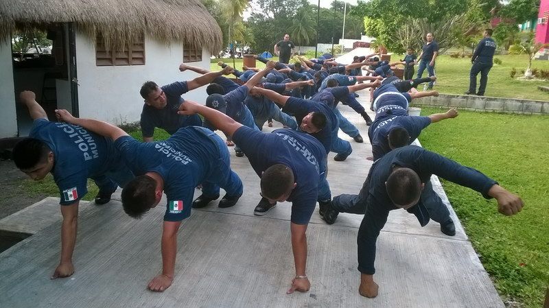 Policía Municipal de Bacalar  inician el año con intensa capacitación