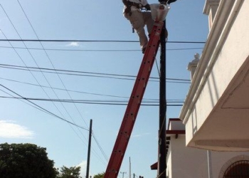 Atienden el alumbrado público en el Pueblo Mágico
