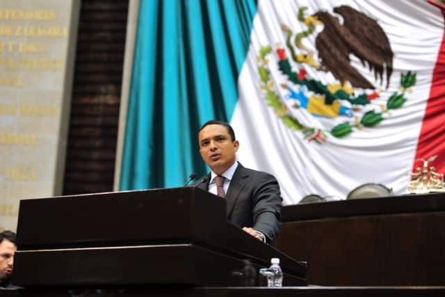 Apoyo Sin Precedente A Los Jovenes Con Epn: Raymundo King