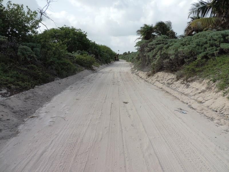 Habitantes de Punta Herrero piden reparación del camino de acceso