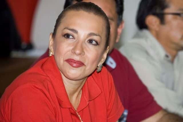 ¿Reprobó Cora Amalia el examen?