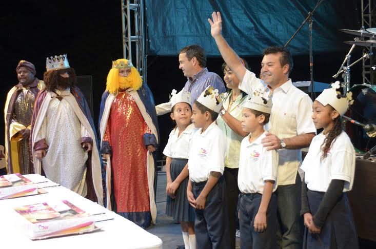 Concluye Mauricio Góngora, la primera Feria Navideña Playa del Carmen 2014 “Motivos de Felicidad”