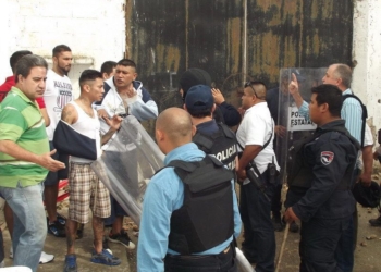 Reos intentan tomar el control del CERESO en Chetumal
