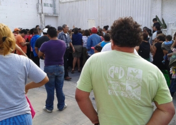 Despensas de la Fundación “Niños Verdes” manzana de la discordia