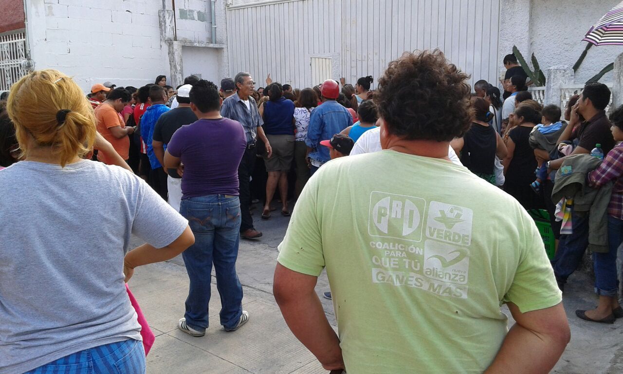 Despensas de la Fundación “Niños Verdes” manzana de la discordia
