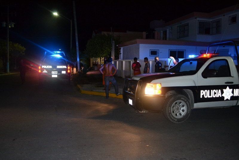 Tres malandros le propinaron una golpiza a un transeúnte