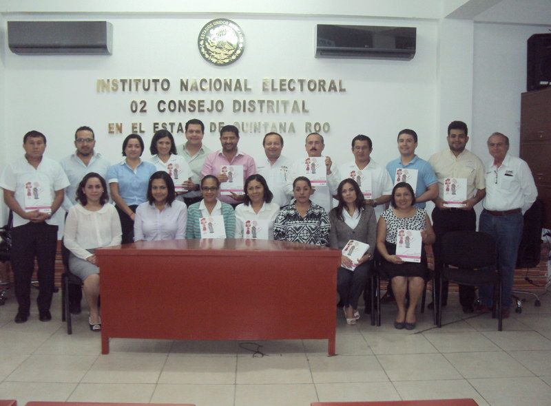 Magistrados y personal del TEQROO se capacitan para ser Observadores Electorales durante la jornada electoral de 2015