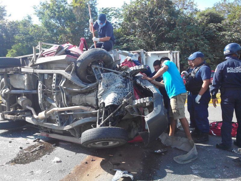 Pestañazo causa encontronazo carretero