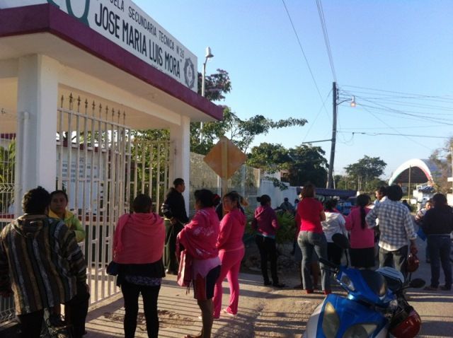Más escuelas de FCP se suman a reclamo por horario de entrada