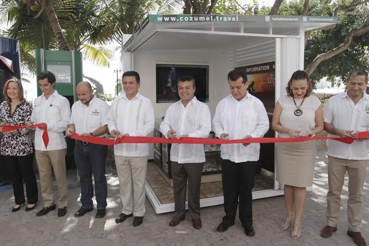 Inauguran modulo de información turística de Cozumel en Solidaridad