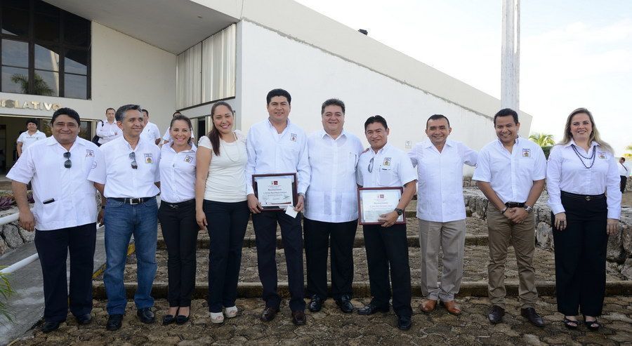 Reconocen esfuerzo de personal en el Congreso de Quintana Roo