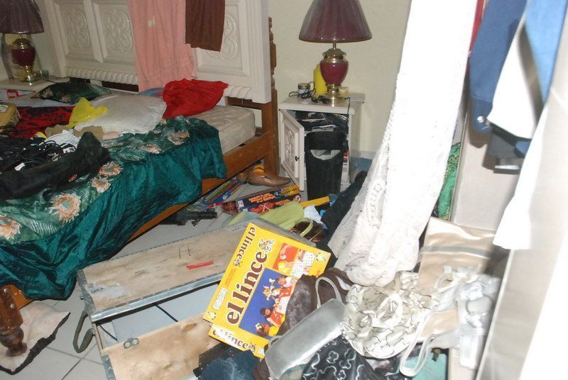 Tres pantallas planas y una tablet sustraen “ratas” en casa de la López Mateos