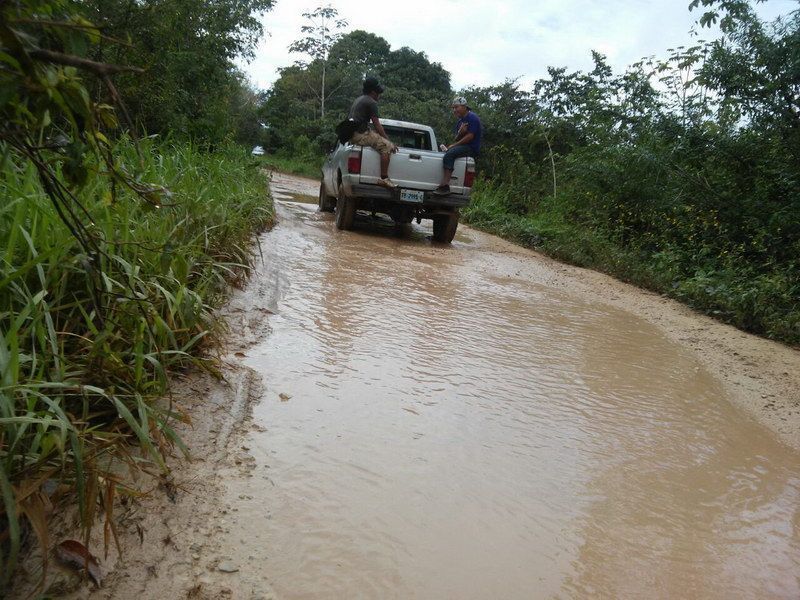 Productores sufren para sacar cosechas a consecuencia de las lluvias