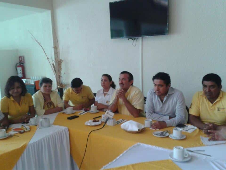 Perredistas del sur apoyan a domingo flota
