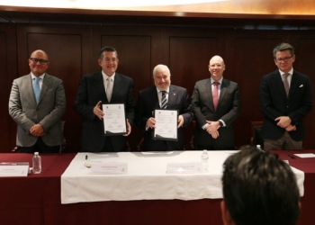 Corett y ayuntamiento de FCP signan convenio para regularizar viviendas