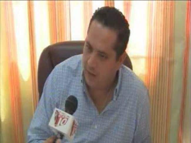 Detienen a Karim de la Rosa ex secretario particular de Julián Ricalde