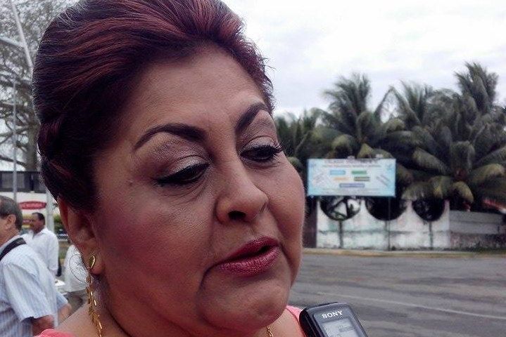 Minimiza regidora Marina González grave problema de salud