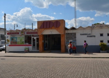 Menor de edad agarra de hotel la terminal de camiones en FCP