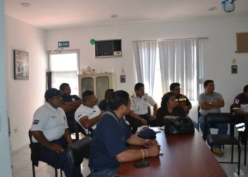 El Comupra instruye a conductores en FCP para evitar accidentes automovilísticos