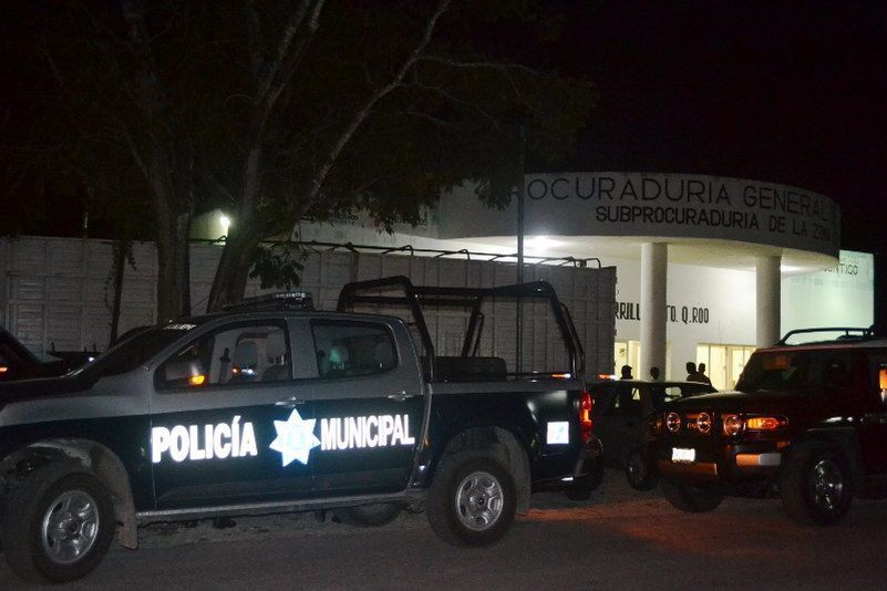 Trío de maleantes dejan a chaval sin su celular