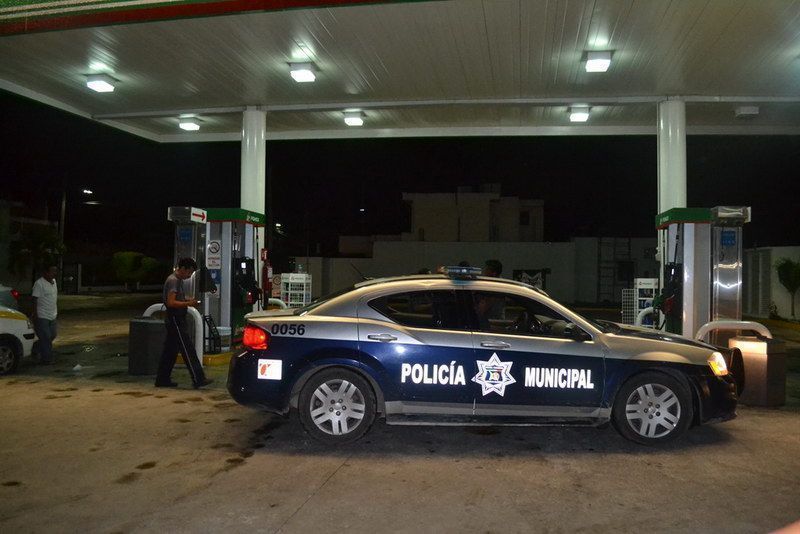 Taxistas evitan asalto a gasolinera de la Maxuxac