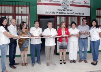 Inauguran en Solidaridad aula inteligente modelo interactivo ICATQROO