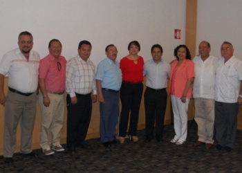 SOCIALES: Reciben Su Certificado 59 Integrantes Del Colegio De Contadores Su Certificación