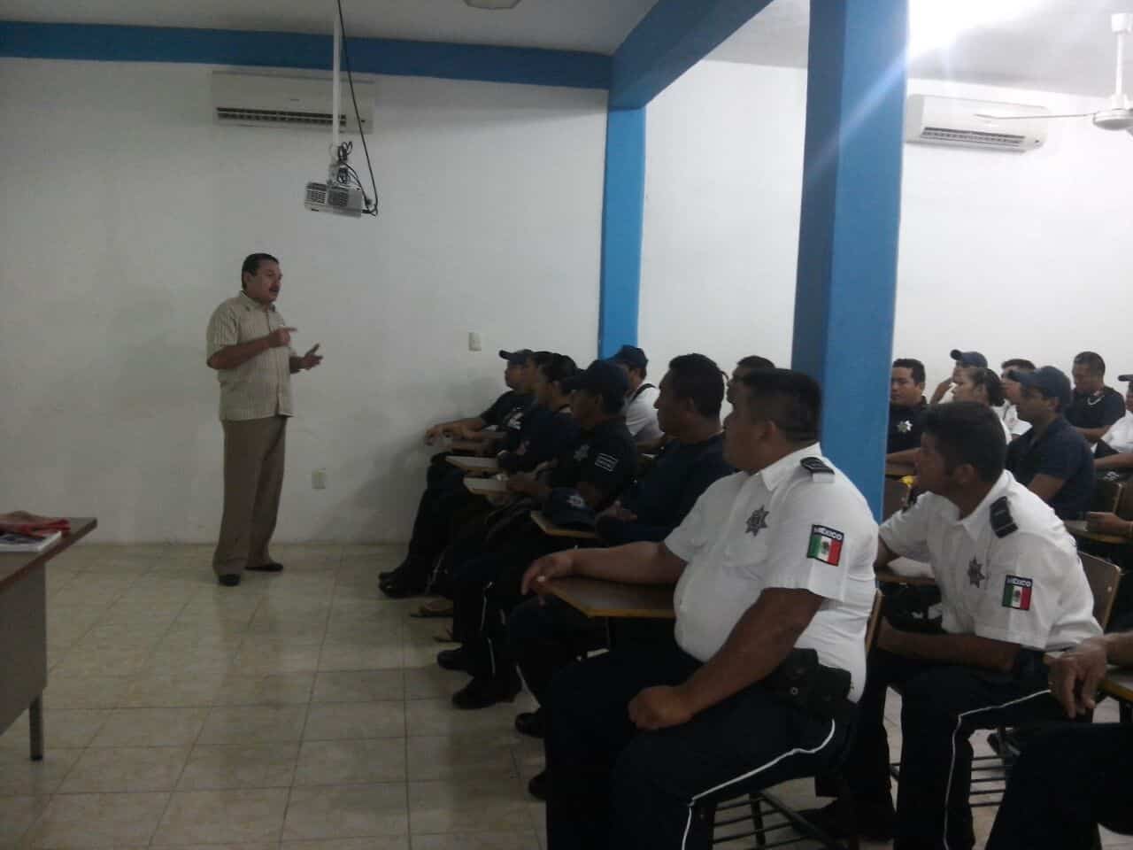A la escuelita mandaron a choferes de la PMP y UREM