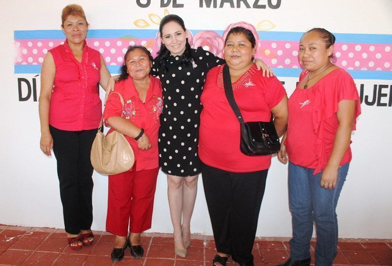 Celebran el Día Internacional de la Mujer en Bacalar