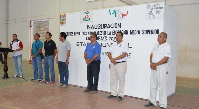   “Pato” Carballo pone en marcha los XV juegos deportivos de media superior en FCP