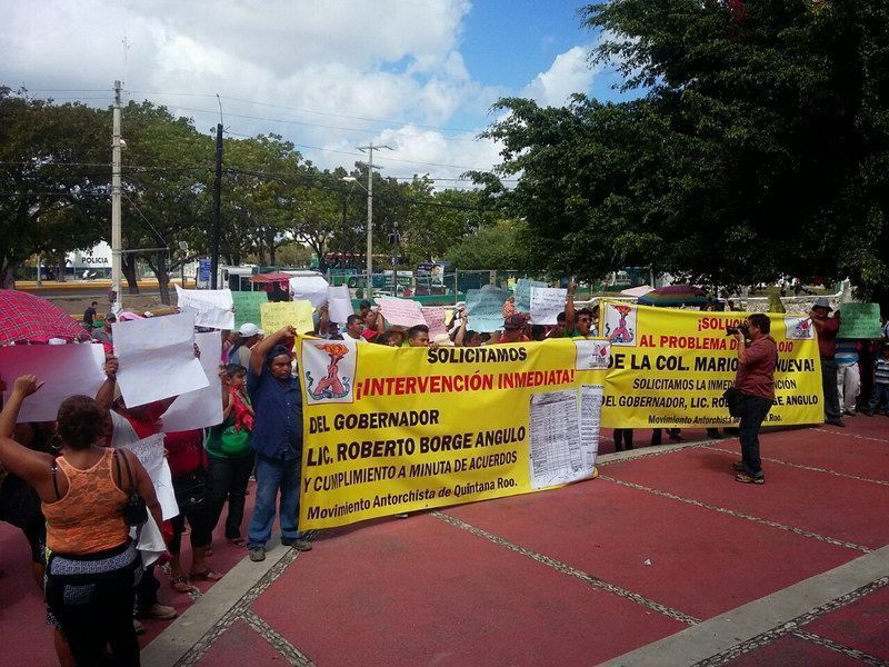 Antorchistas toman las calles de Cancún