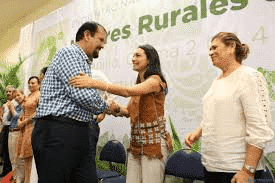 Son Mujeres El 52 % De Los Titulares De Derechos Y Jefes De Familia En El Sector Rural