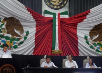 Otros dos diputados piden licencia. Ya suman cinco.