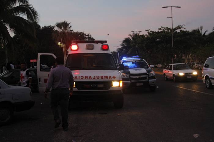  Se duermen y su hijo sale a la calle y lo atropellan