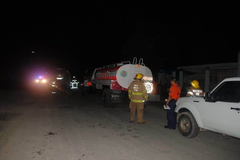 Vela provoca incendio en baño de vivienda de Chetumal