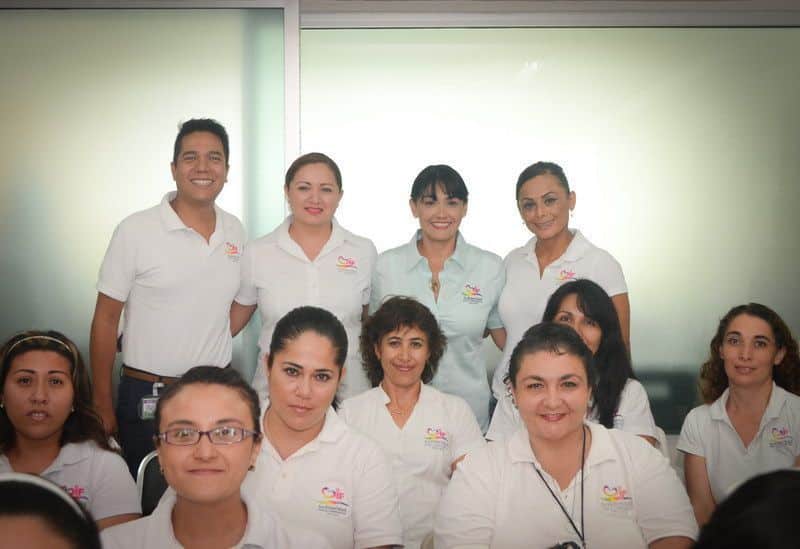 Jefas de familia reciben seguro de vida
