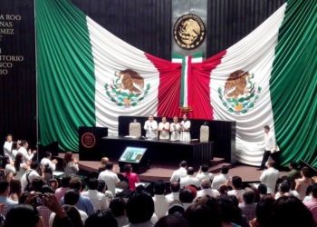 Entregan presea «Maria Cristina Sangri Aguilar