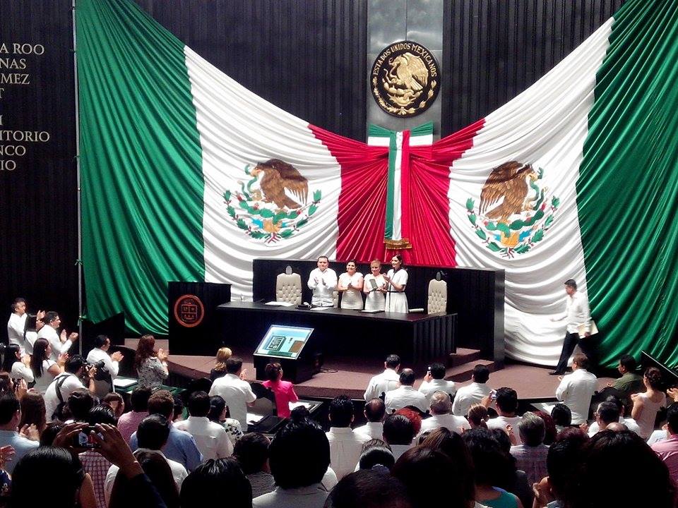 Entregan presea «Maria Cristina Sangri Aguilar