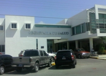 SESA y SNTSS “batean” a la viuda del ex cocinero del Hospital General de Chetumal quien reclama la plaza laboral para su hijo