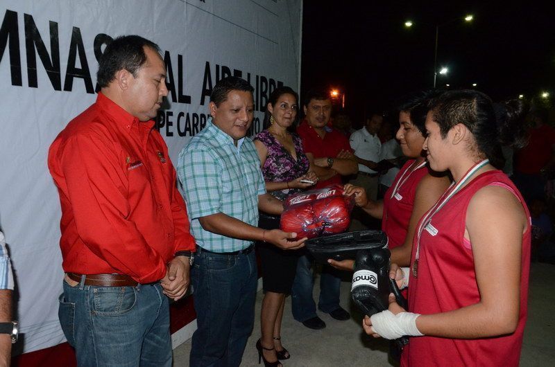“Pato” Carballo con respaldo de cervecera inaugura segundo gimnasio en Felipe Carrillo Puerto
