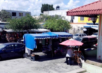 Crece comercio informal en la capital de Quintana Roo