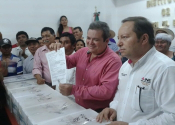 Inicia pasarela en el INE