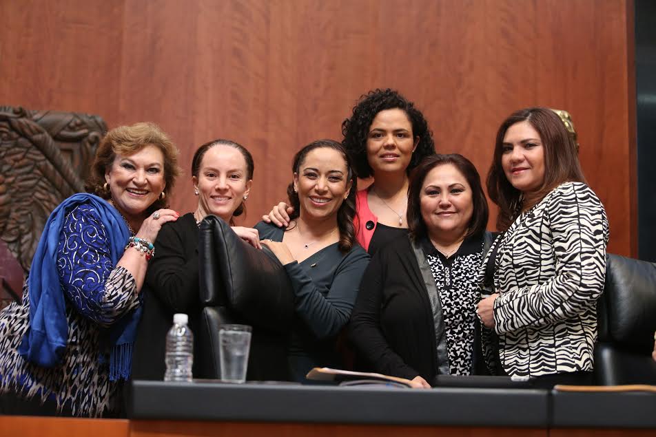 Rosa Adriana Díaz Lizama acusa a Ivonne Ortega de machista