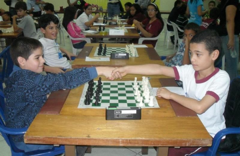 Inducen al juego ciencia a infantes de FCP